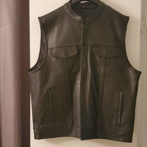 Black heavy leather vest New w/o the tag
